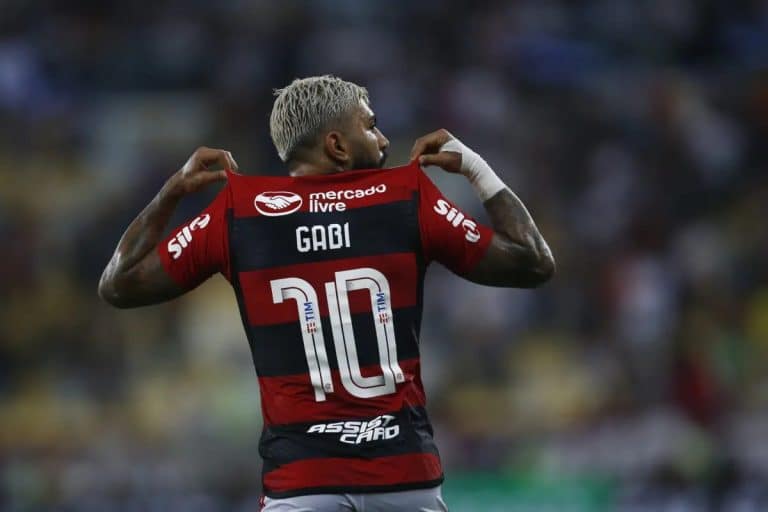 Após polêmica, Gabigol é punido pelo Flamengo e perde camisa 10