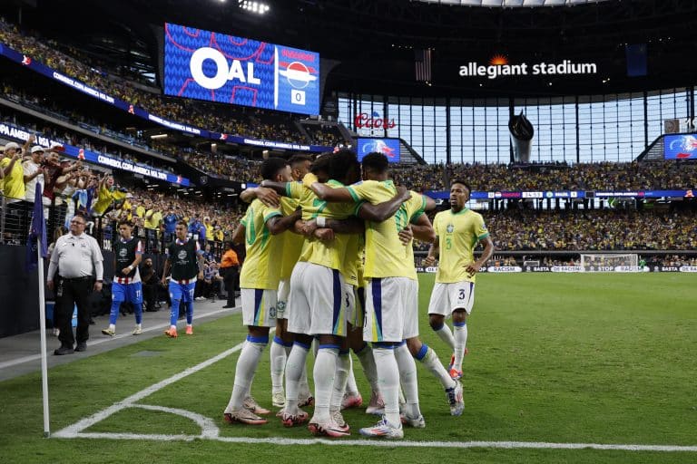 Brasil vence Paraguai