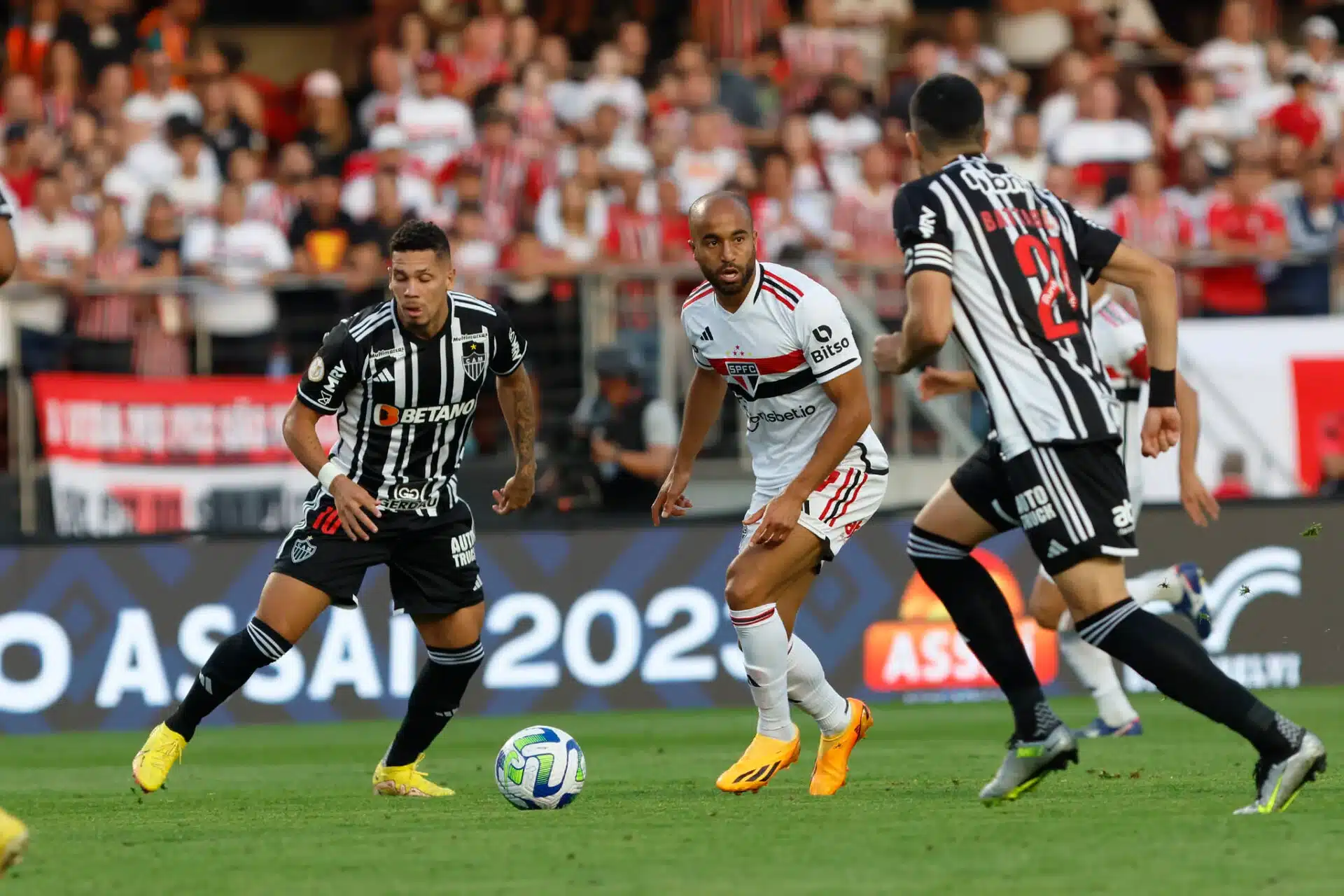 América-MG x São Paulo: onde assistir, horário e escalação das equipes