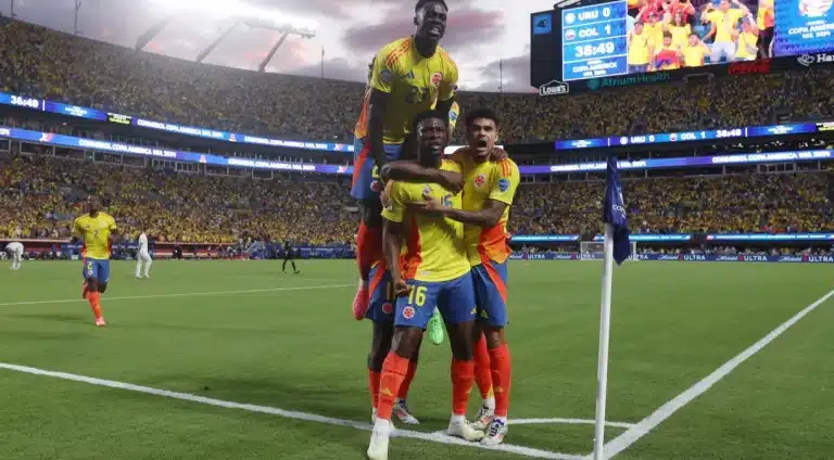Colômbia vence Uruguai