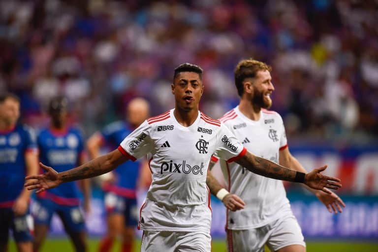 Flamengo sai na frente na Copa do Brasil após vitória simples sobre o Bahia
