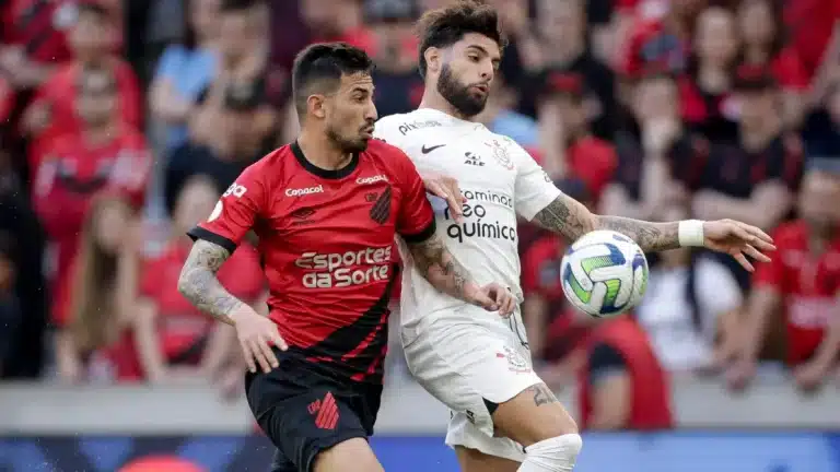 Corinthians x Athletico acontece nesta quinta-feira (17) pelo Brasileirão