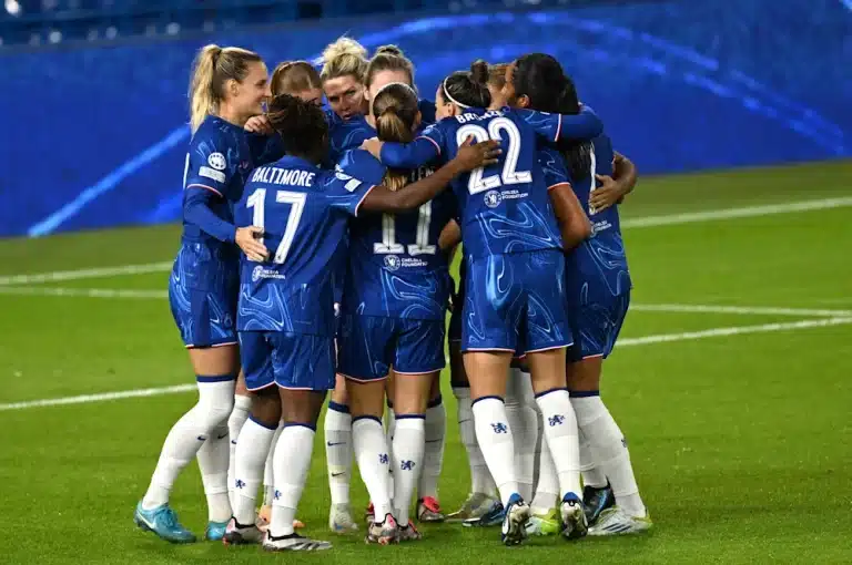 Champions Feminina: Chelsea triunfa sobre o Real Madrid, e Lyon, Roma e Twente vencem
