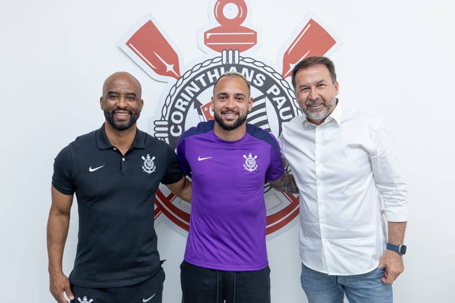 Maycon renova com Corinthians