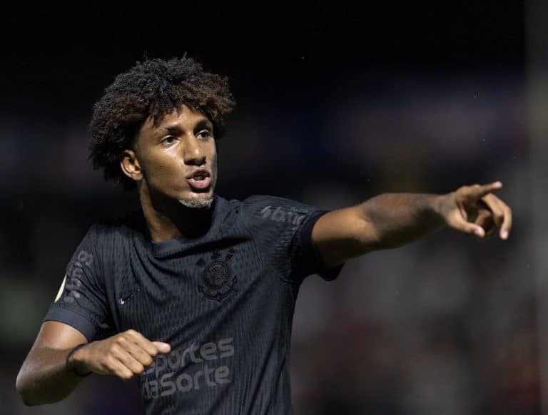 Talles Magno foi importante para vitória do Corinthians contra o Bragantino