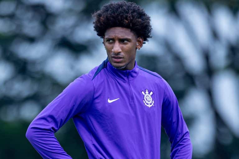 Talles magno no treino do Corinthians.