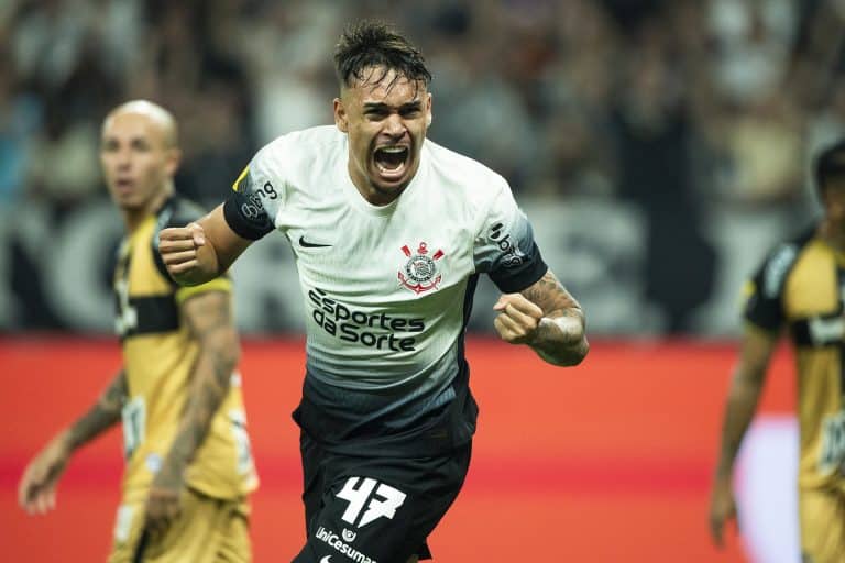 João Pedro Tchoca marcou seu primeiro gol pelo Corinthians em 2025