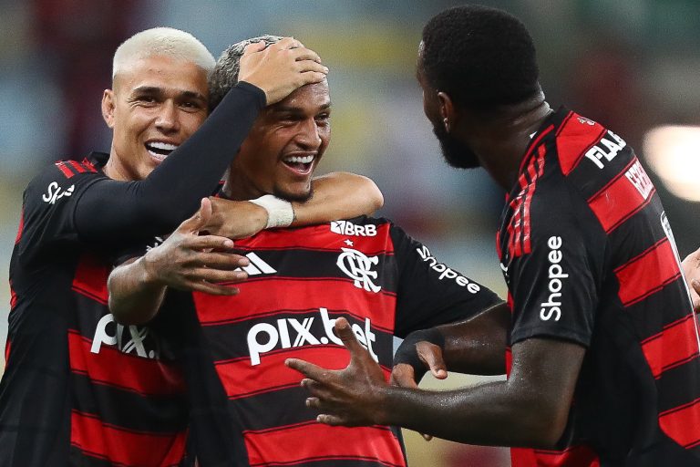 Flamengo vence Fluminense no jogo de ida da final do Carioca 2025